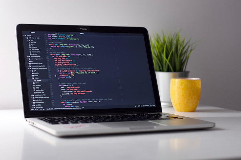 前端开发进阶：Vue3与React18核心特性对比